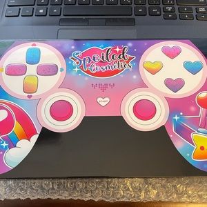 Spoiled lips makeup pallet Gamer girl